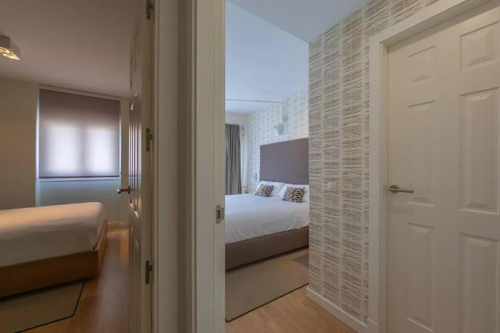 Centric Modern Top Floor Apartment With Terrace, Sea View And Parking Top Quality Beds 塔里法