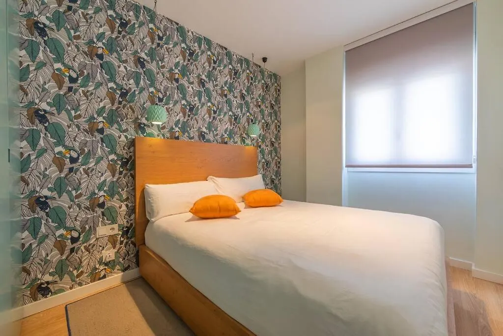 Centric Modern Top Floor Apartment With Terrace, Sea View And Parking Top Quality Beds 塔里法